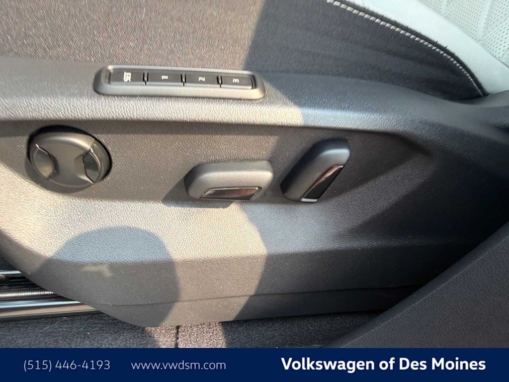 Thumbnail: 2024 Volkswagen Atlas - 24