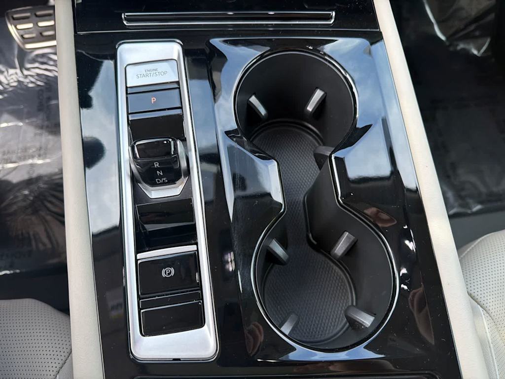 Thumbnail: 2026 Volkswagen Atlas - 16