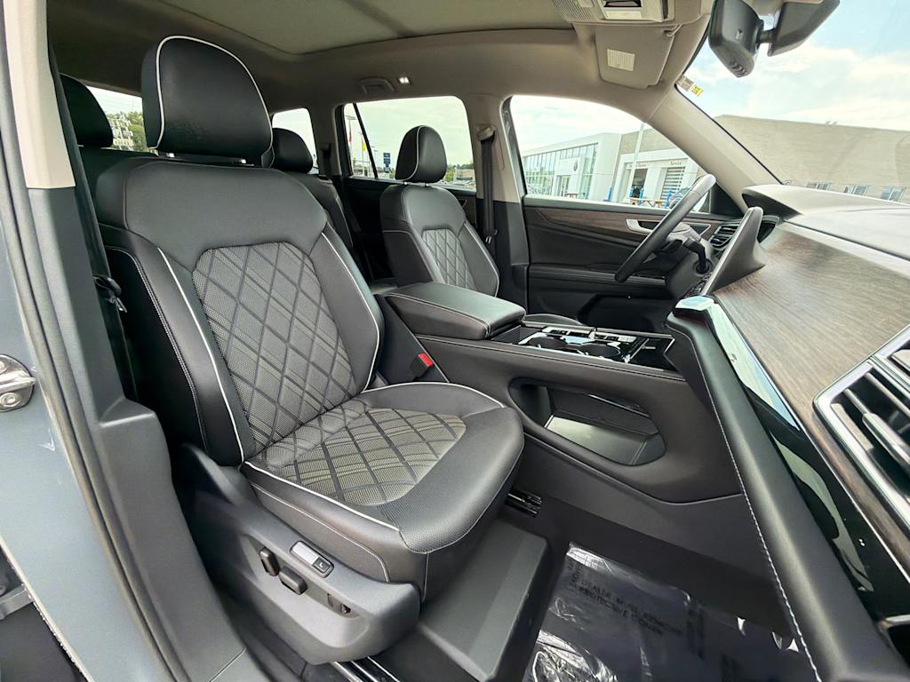 Thumbnail: 2026 Volkswagen Atlas - 12