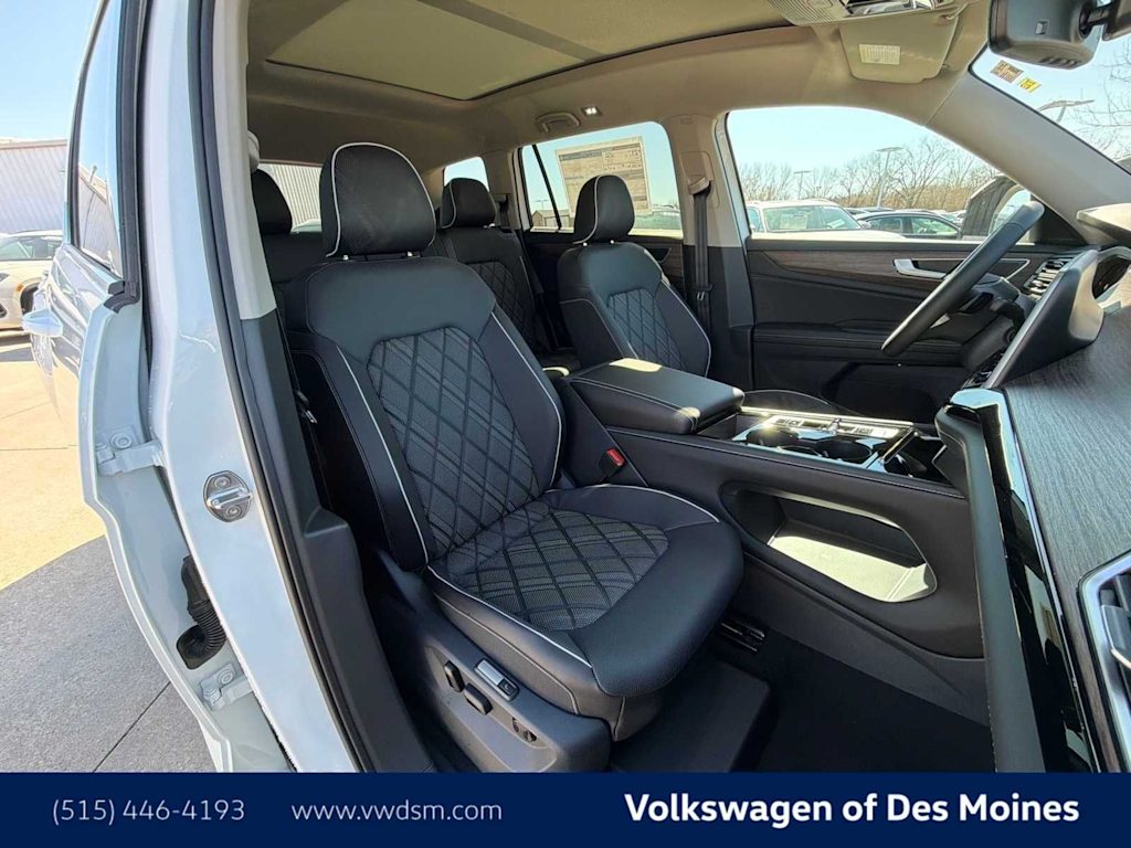 Thumbnail: 2026 Volkswagen Atlas - 12