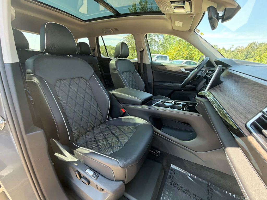 Thumbnail: 2025 Volkswagen Atlas - 10