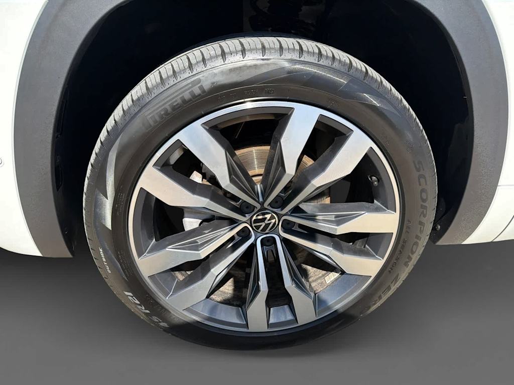 Thumbnail: 2023 Volkswagen Atlas - 8