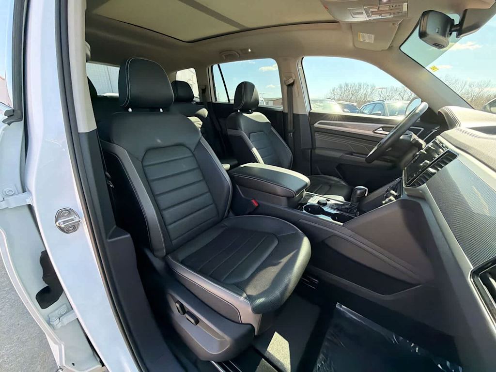 Thumbnail: 2023 Volkswagen Atlas - 11