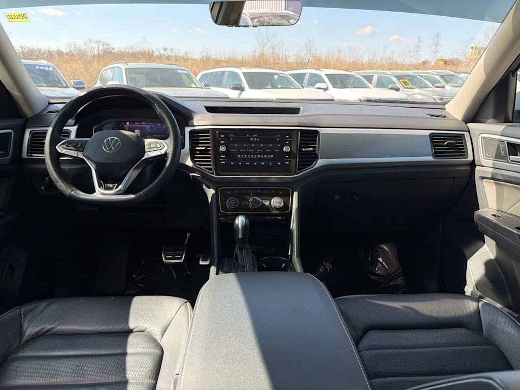 Thumbnail: 2023 Volkswagen Atlas - 10