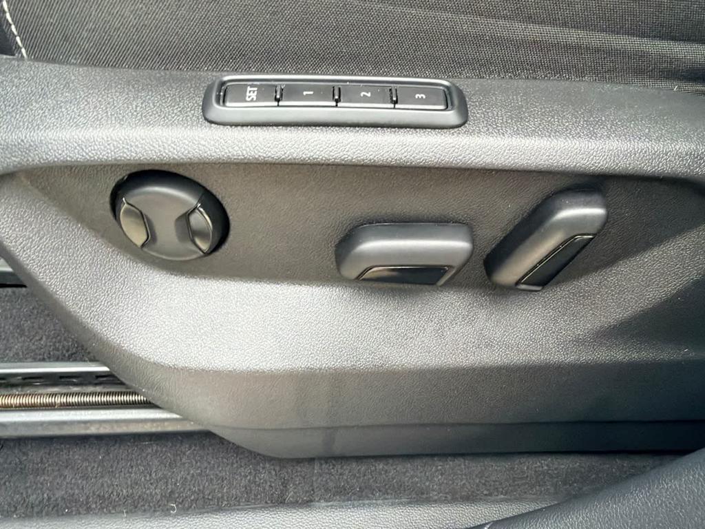 Thumbnail: 2024 Volkswagen Atlas - 25