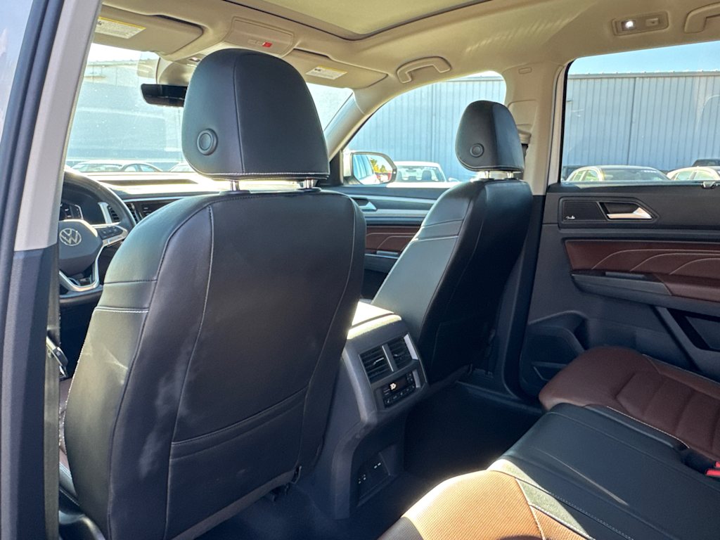 Thumbnail: 2022 Volkswagen Atlas - 21