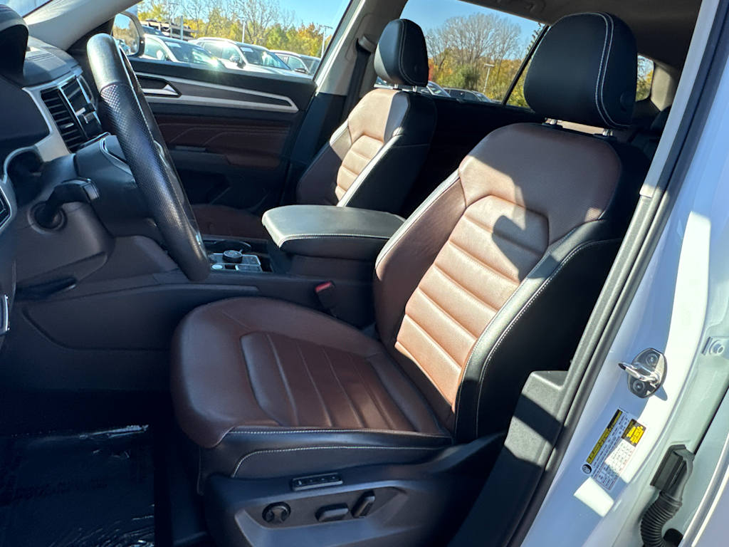 Thumbnail: 2022 Volkswagen Atlas - 11