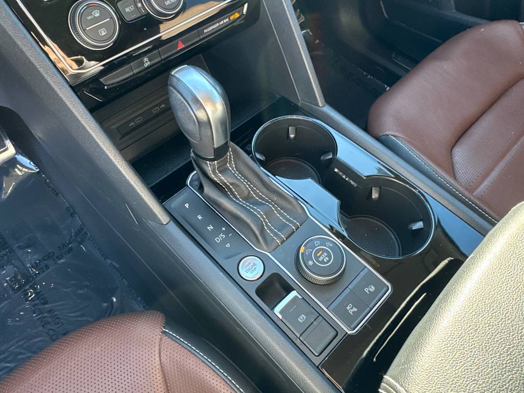 Thumbnail: 2022 Volkswagen Atlas - 16