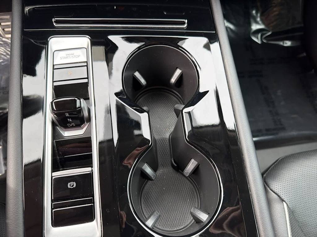 Thumbnail: 2024 Volkswagen Atlas - 16