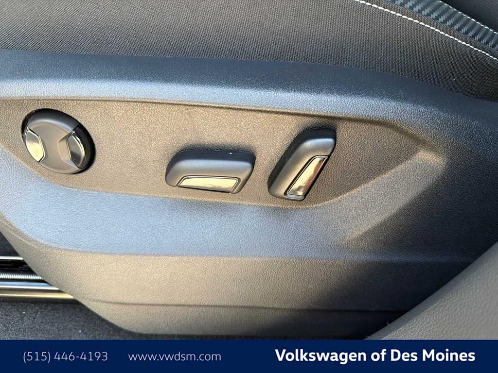 2026 Volkswagen Atlas Cross Sport SE w/Tech - Photo 23