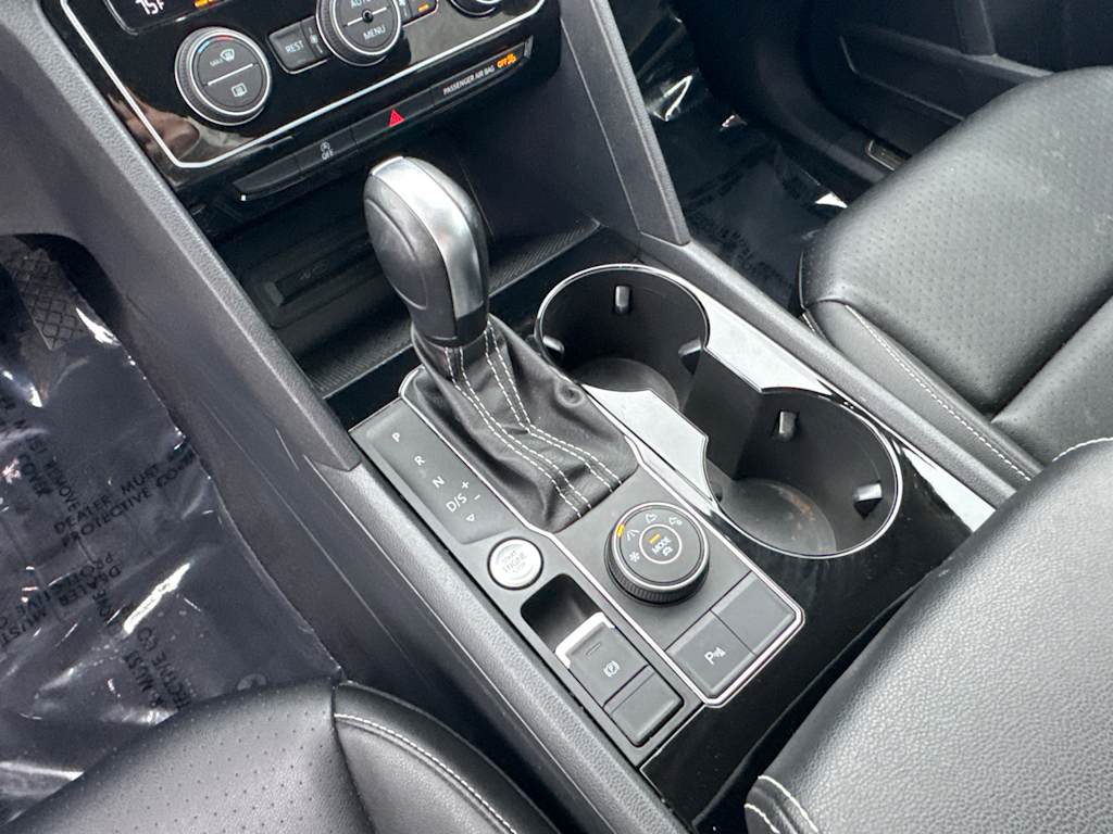 Thumbnail: 2022 Volkswagen Atlas - 16