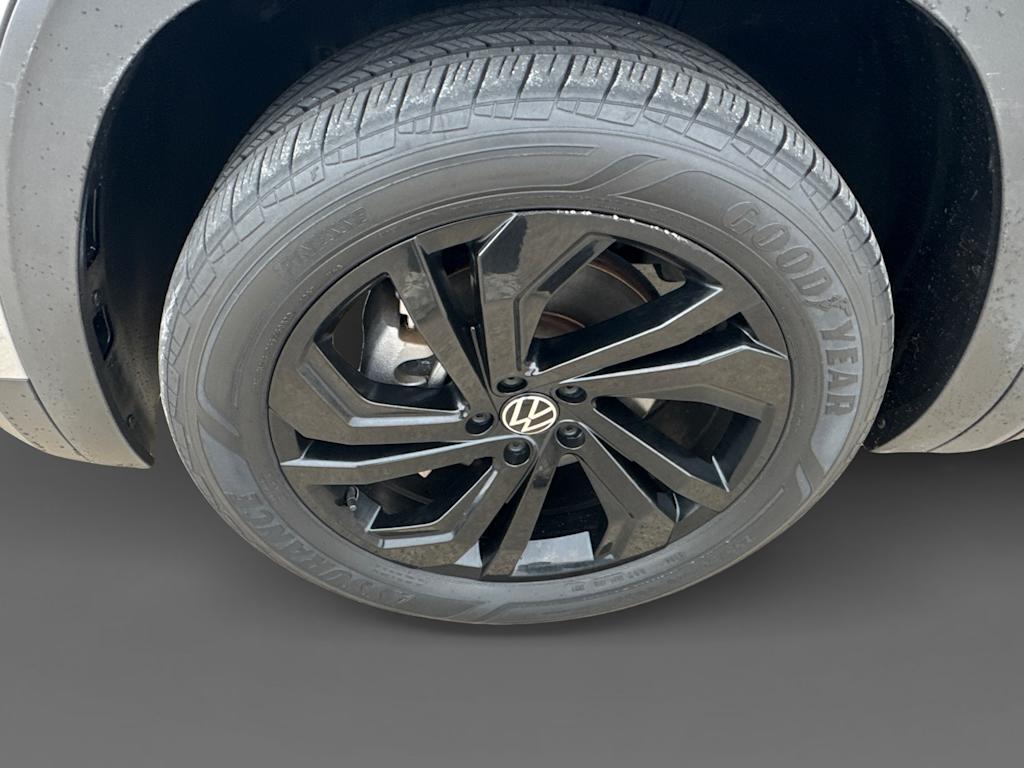 Thumbnail: 2022 Volkswagen Atlas - 8