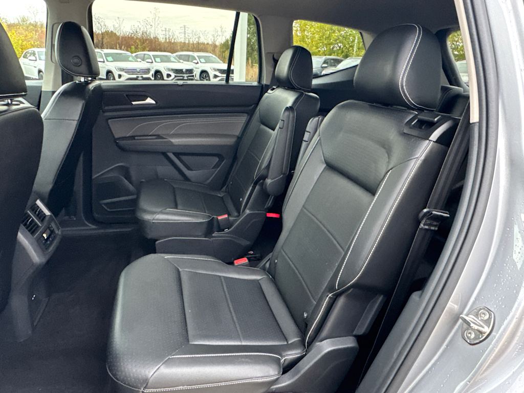 Thumbnail: 2022 Volkswagen Atlas - 13