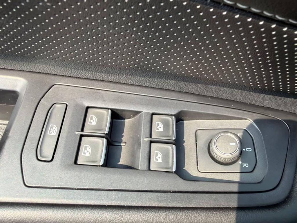 2024 Volkswagen Atlas SE w/Tech - Photo 23