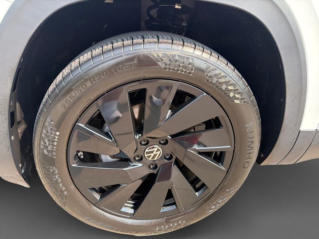 2024 Volkswagen Atlas SE w/Tech - Photo 8