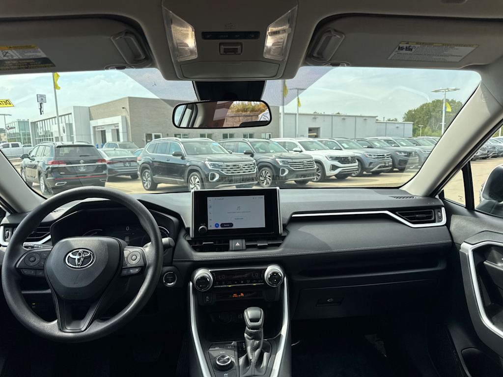 Thumbnail: 2025 Toyota RAV4 - 10