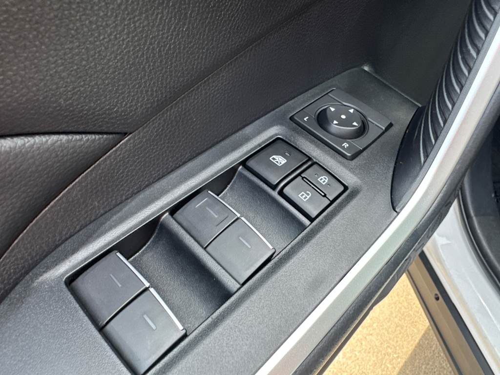 Thumbnail: 2025 Toyota RAV4 - 23