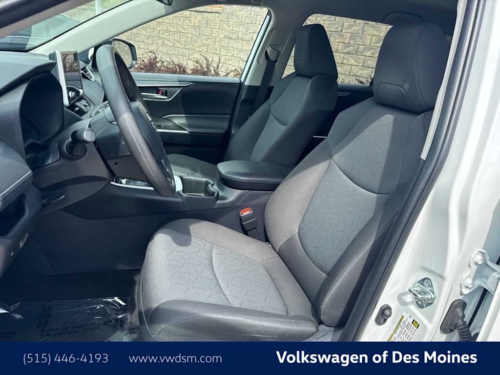 Thumbnail: 2025 Toyota RAV4 - 11