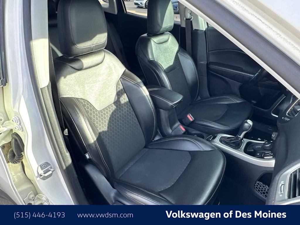 Thumbnail: 2020 Jeep Compass - 12