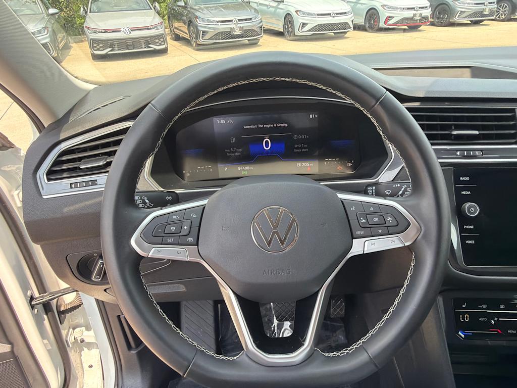 Thumbnail: 2023 Volkswagen Tiguan - 14