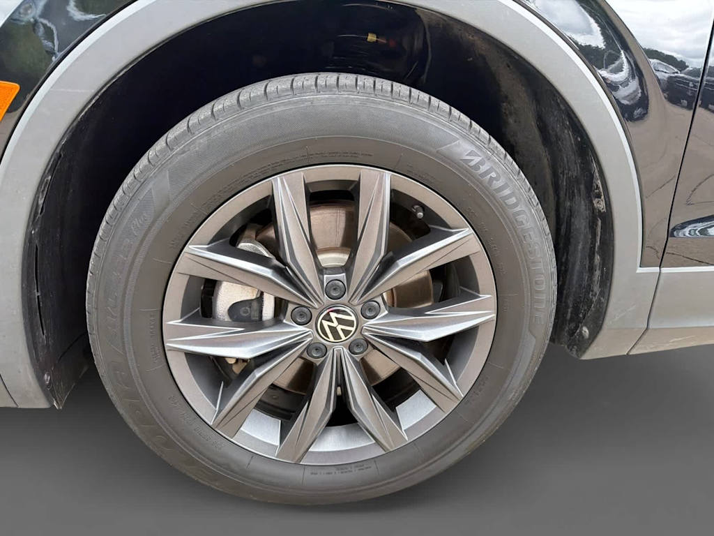 Thumbnail: 2024 Volkswagen Tiguan - 8