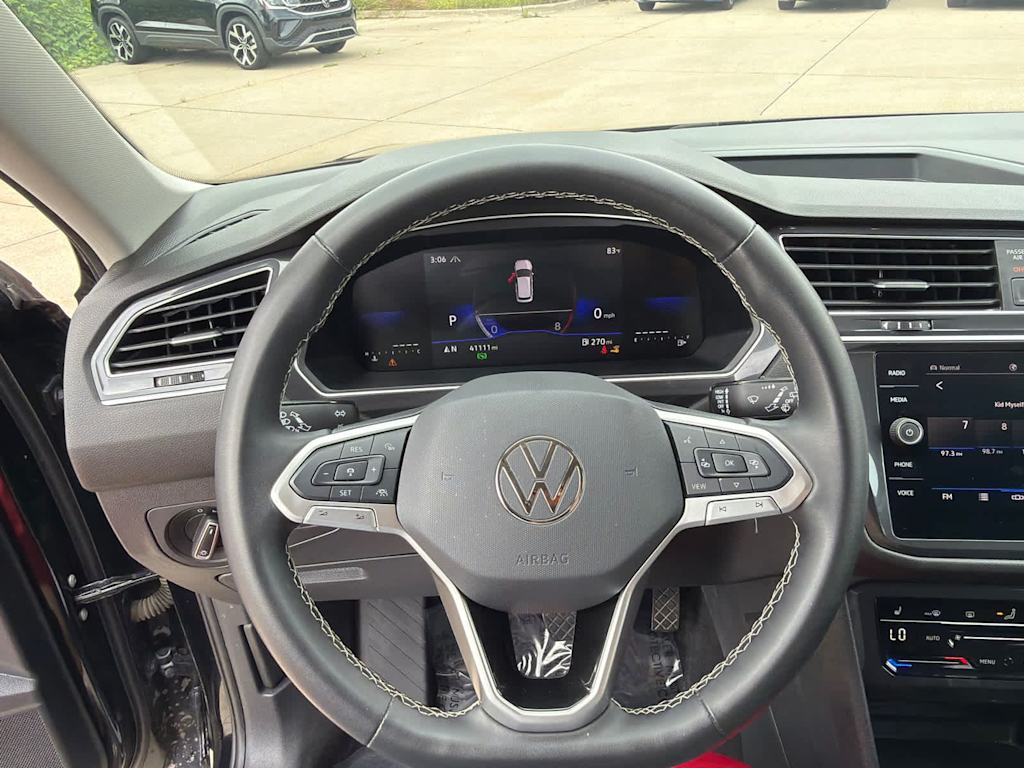 Thumbnail: 2024 Volkswagen Tiguan - 14