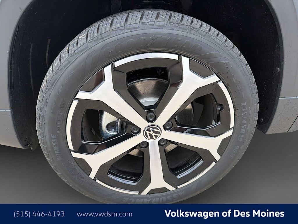 Thumbnail: 2027 Volkswagen Taos - 8