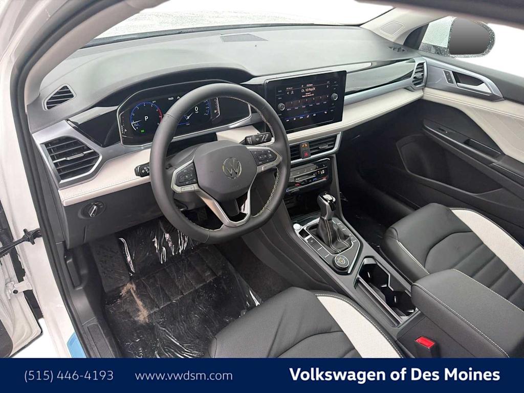Thumbnail: 2027 Volkswagen Taos - 2