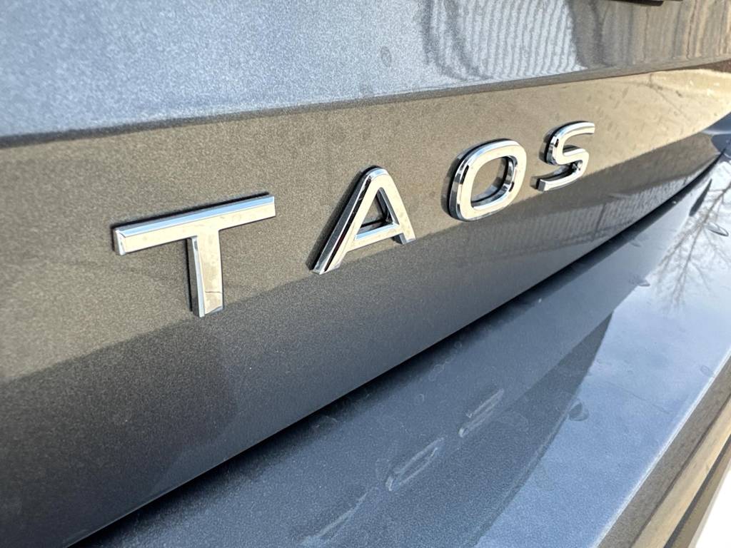 2025 Volkswagen Taos S 7