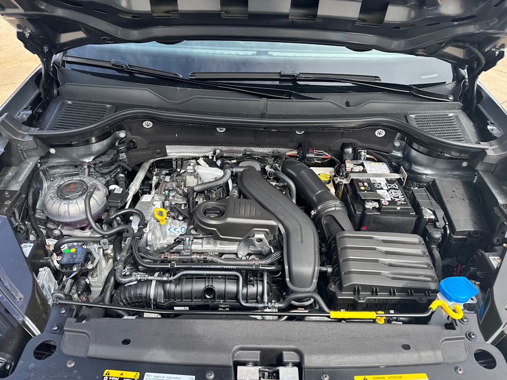 2025 Volkswagen Taos S 9