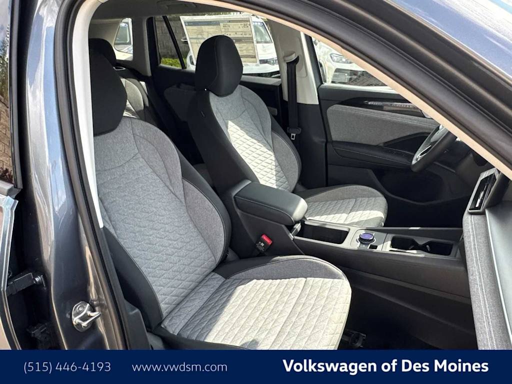 Thumbnail: 2025 Volkswagen Tiguan - 11