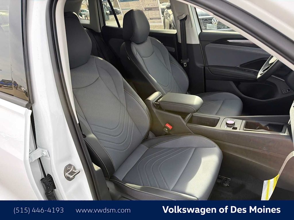 Thumbnail: 2026 Volkswagen Tiguan - 12