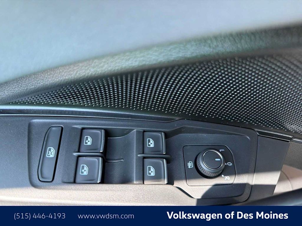 Thumbnail: 2026 Volkswagen Tiguan - 23