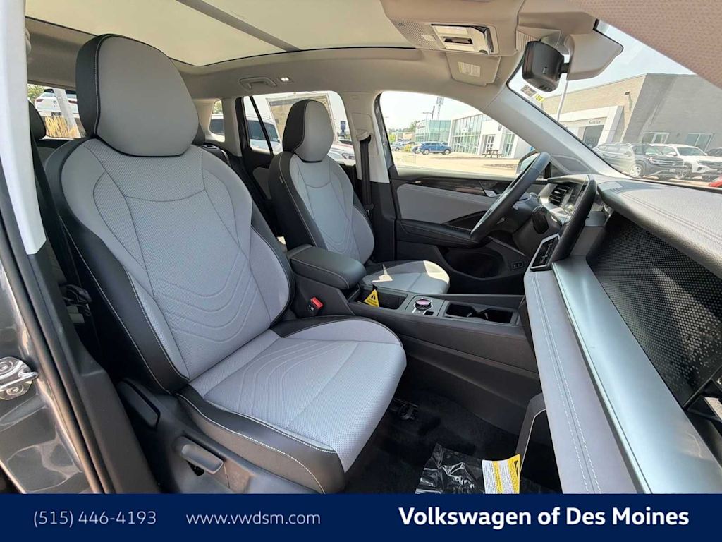 Thumbnail: 2026 Volkswagen Tiguan - 12