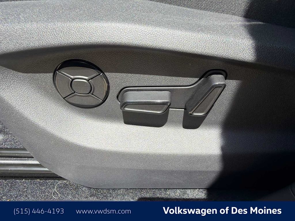Thumbnail: 2026 Volkswagen Tiguan - 24