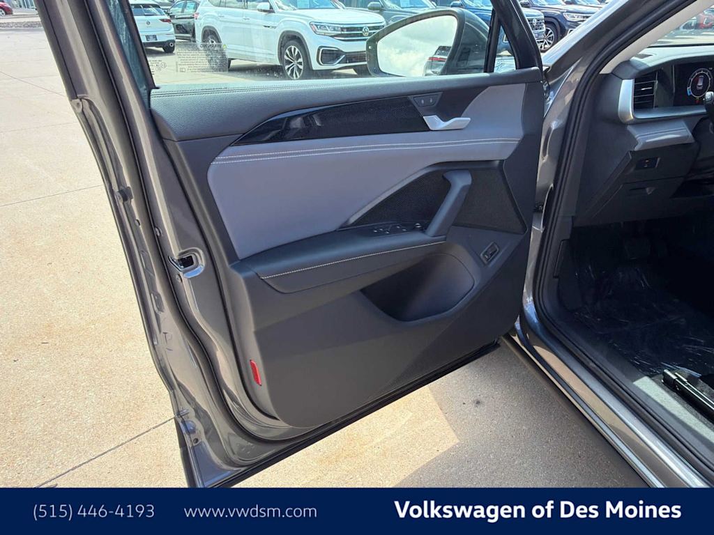 Thumbnail: 2026 Volkswagen Tiguan - 25