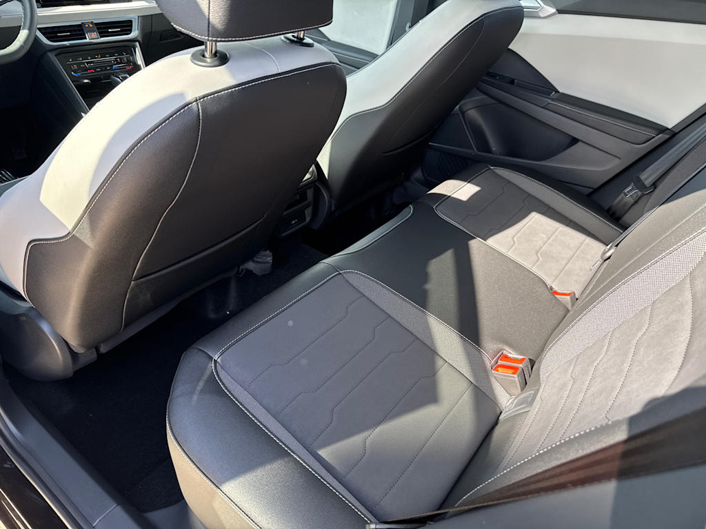 2025 Volkswagen Taos SE 20