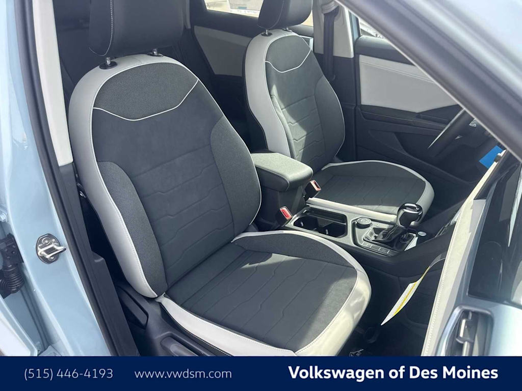 2026 Volkswagen Taos SE - Photo 12