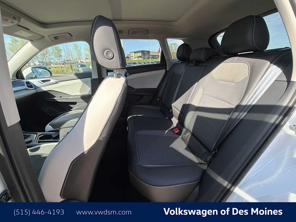 2026 Volkswagen Taos SE - Photo 13