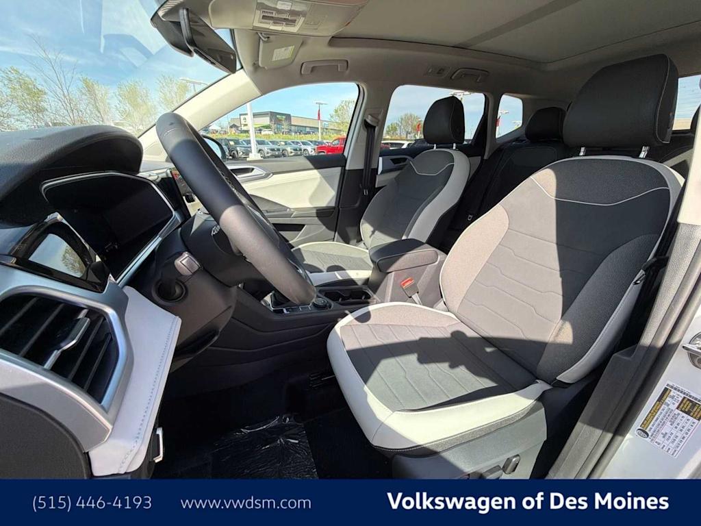 2026 Volkswagen Taos SE - Photo 11