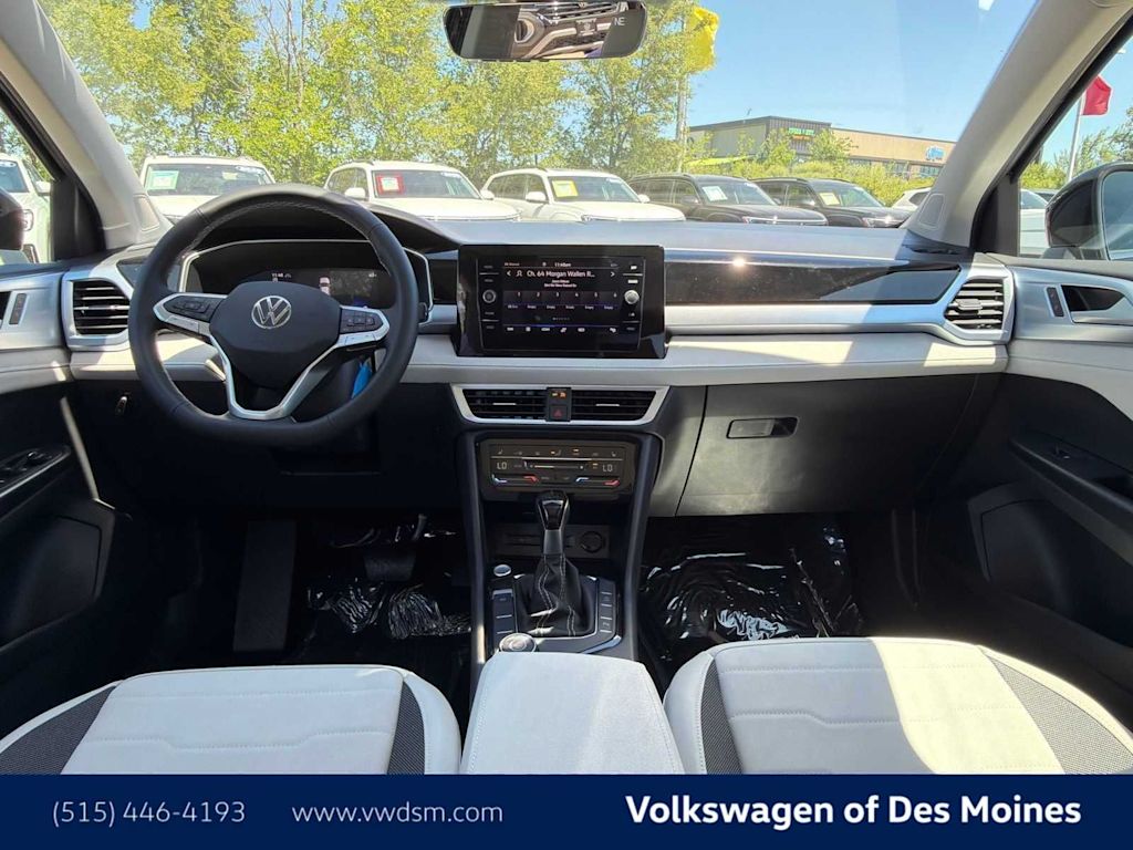Thumbnail: 2026 Volkswagen Taos - 10