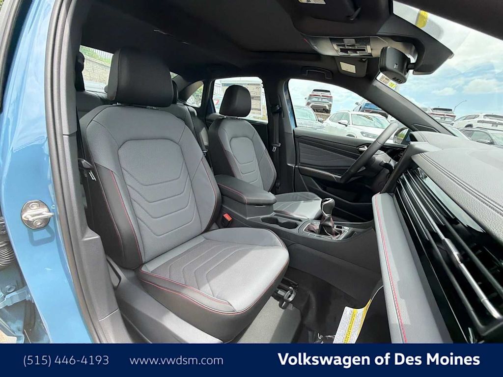 Thumbnail: 2026 Volkswagen Jetta - 4