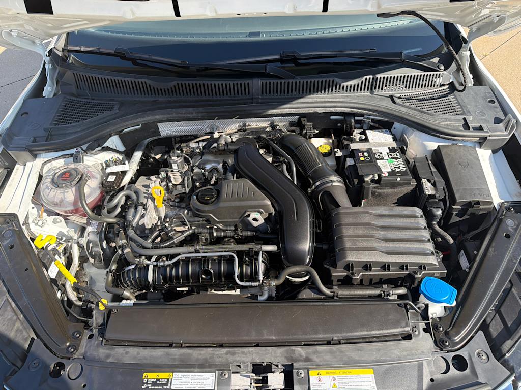 Thumbnail: 2024 Volkswagen Jetta - 9