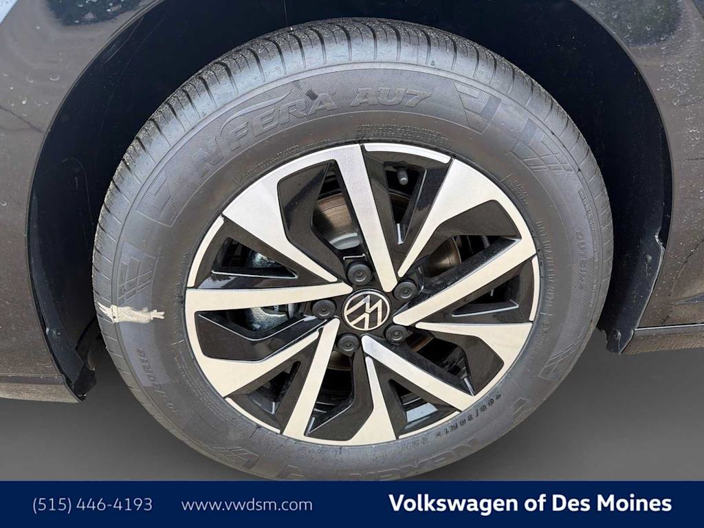 Thumbnail: 2027 Volkswagen Jetta - 7