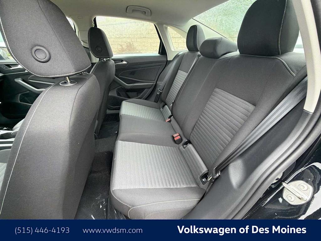 Thumbnail: 2027 Volkswagen Jetta - 12