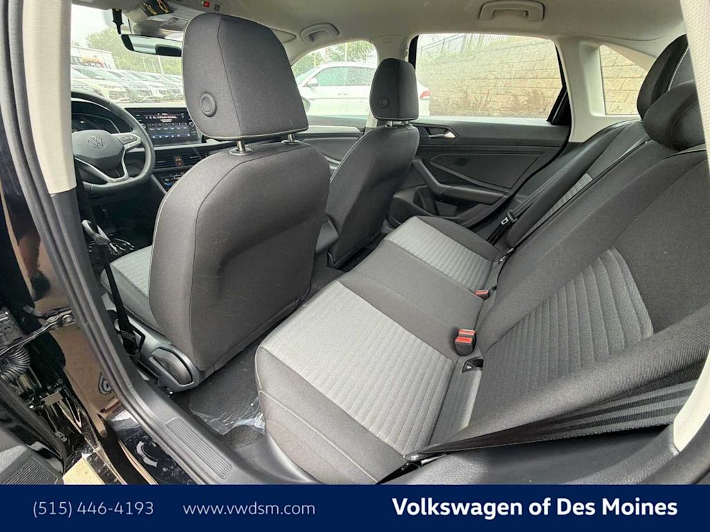 Thumbnail: 2027 Volkswagen Jetta - 19