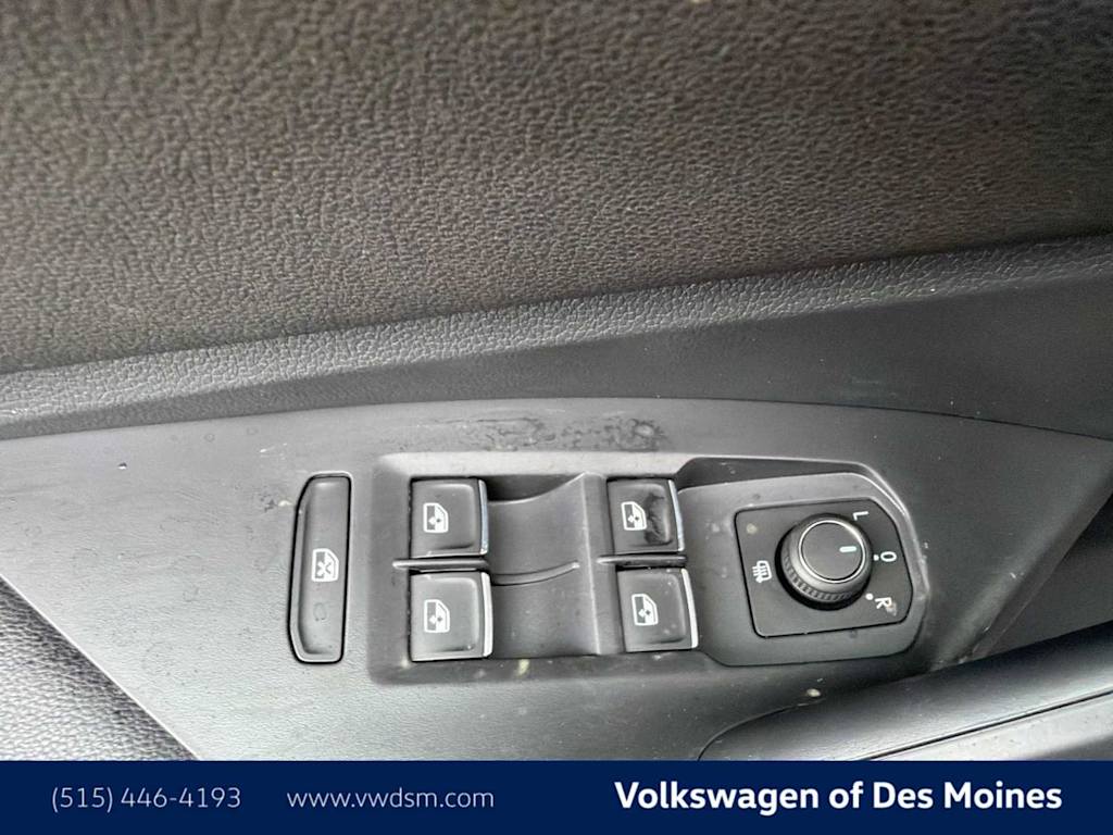 Thumbnail: 2027 Volkswagen Jetta - 22