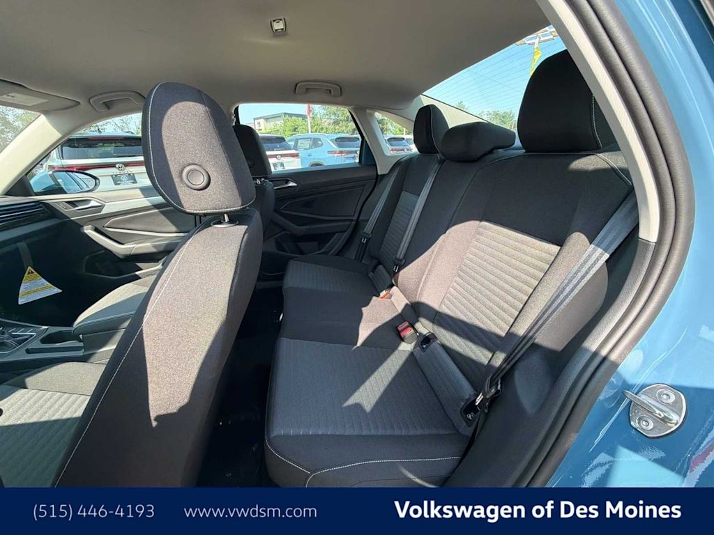 Thumbnail: 2026 Volkswagen Jetta - 12