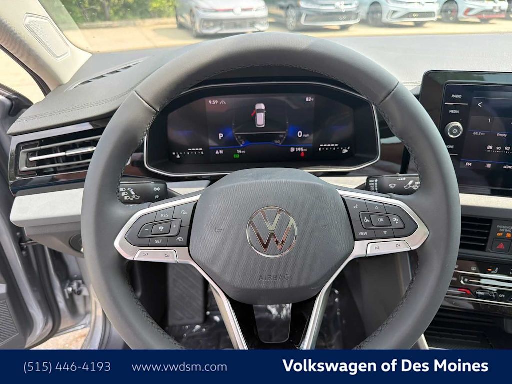 2026 Volkswagen Jetta SE - Photo 10