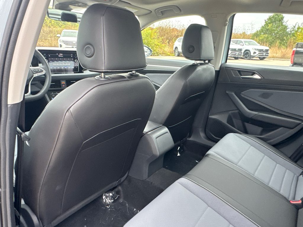 Thumbnail: 2026 Volkswagen Jetta - 21